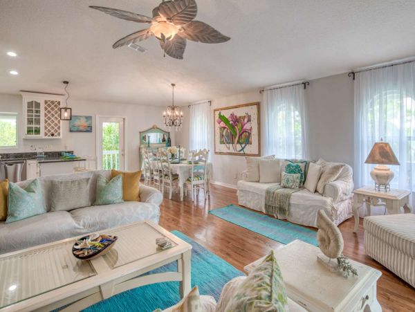 St. Augustine Home 1028056