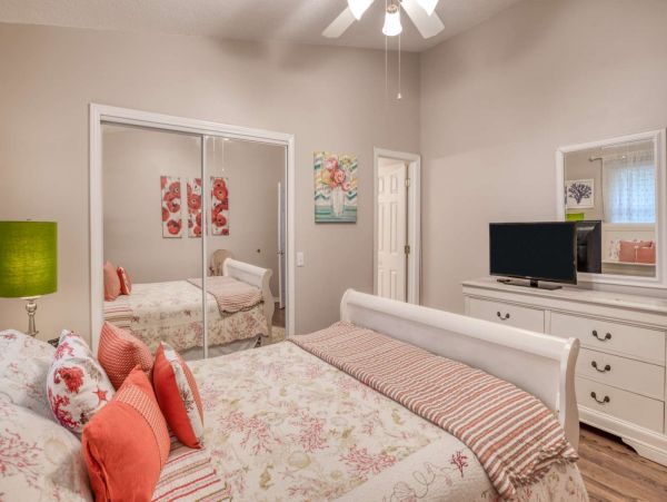 St. Augustine Home 1028056