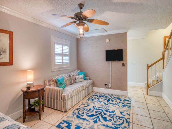 St. Augustine Home 1028056