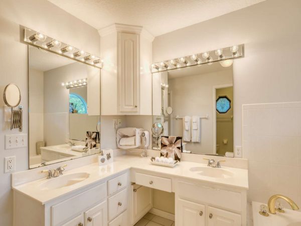 St. Augustine Home 1028056