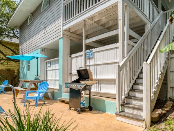 St. Augustine Home 1028056