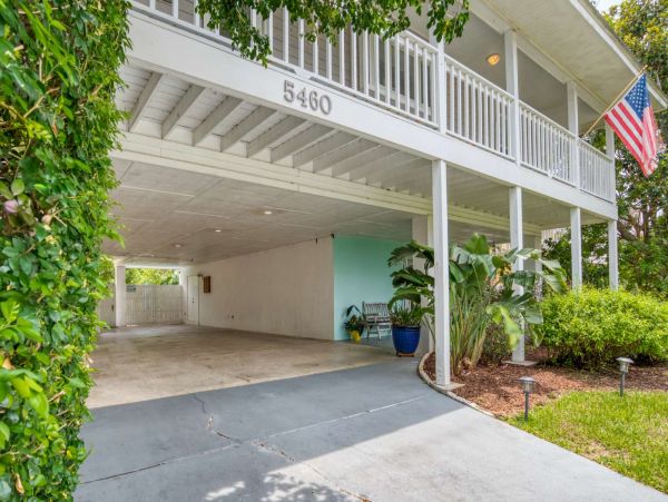 St. Augustine Home 1028056