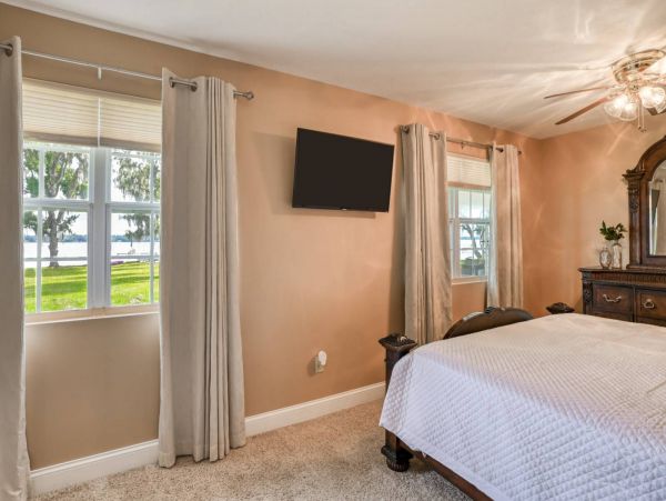 St. Augustine Home 1028060