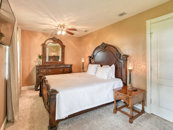 St. Augustine Home 1028060
