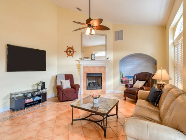 St. Augustine Home 1028062
