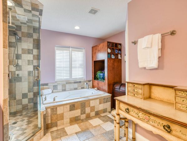 St. Augustine Home 1028062