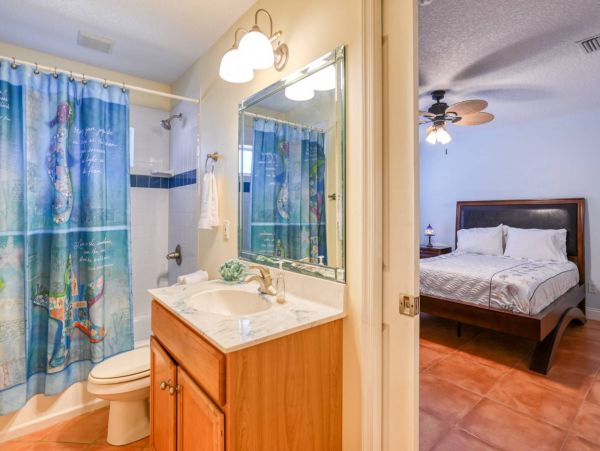 St. Augustine Home 1028062