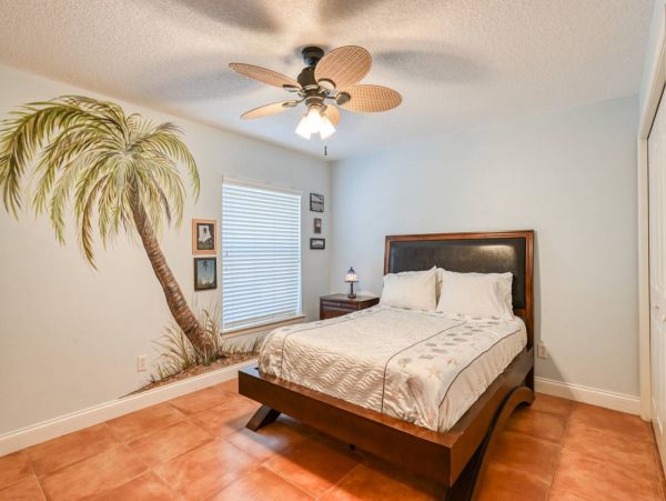 St. Augustine Home 1028062