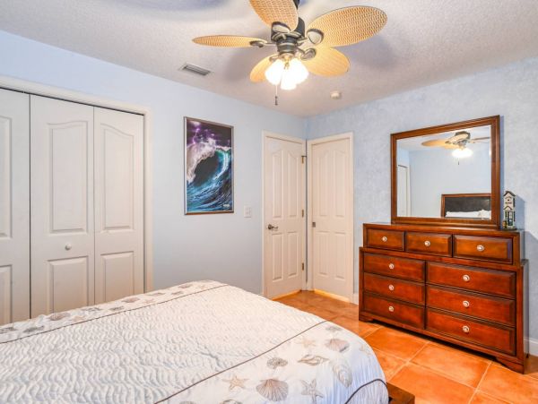 St. Augustine Home 1028062