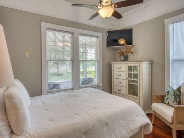 St. Augustine Home 1028063