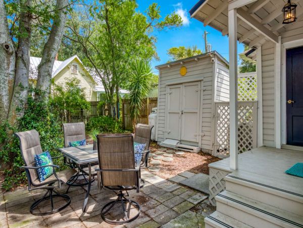 St. Augustine Home 1028063