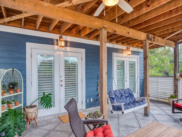 St. Augustine Home 1028070