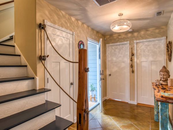 St. Augustine Home 1028070