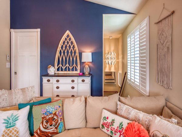 St. Augustine Home 1028070