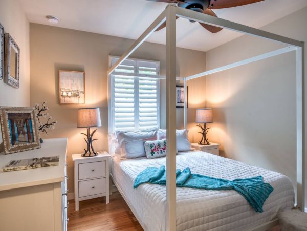 St. Augustine Home 1028070