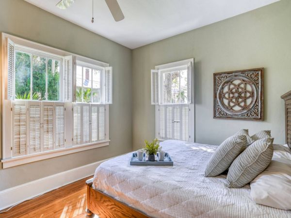 St. Augustine Home 1028078