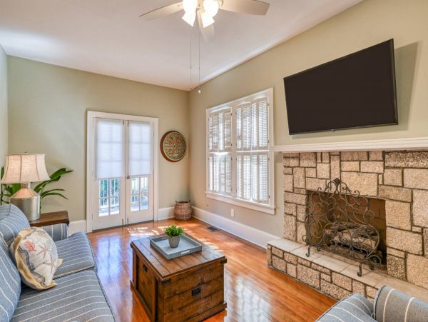 St. Augustine Home 1028078