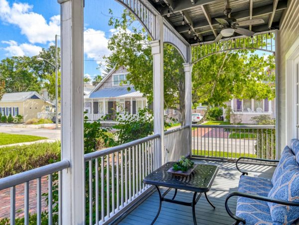 St. Augustine Home 1028078