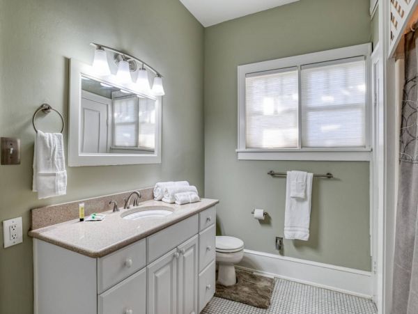 St. Augustine Home 1028078