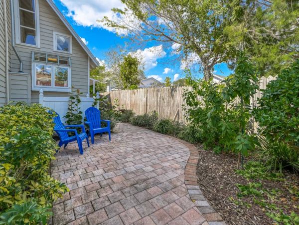 St. Augustine Home 1028078
