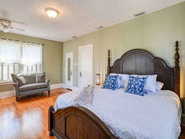 St. Augustine Home 1028078