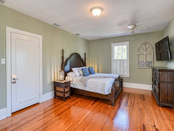 St. Augustine Home 1028078