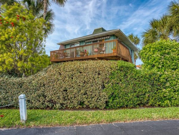 St. Augustine Home 1028080