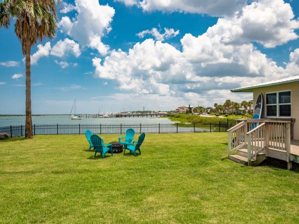 St. Augustine Home 1028081