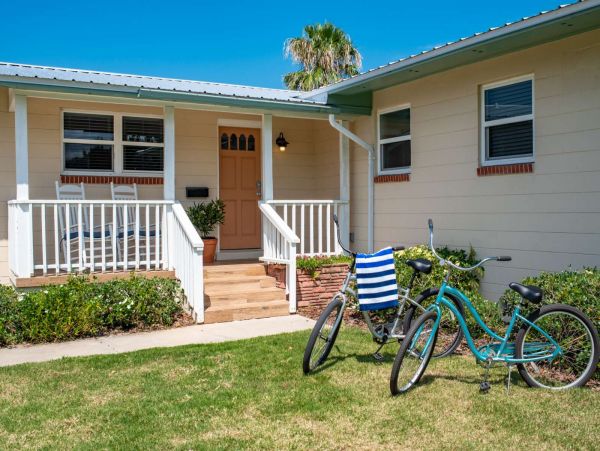 St. Augustine Home 1028081