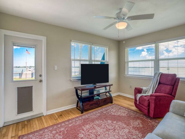 St. Augustine Home 1028081