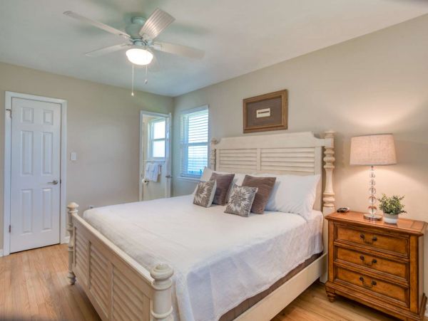 St. Augustine Home 1028081