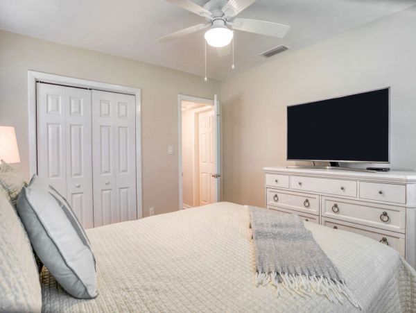 St. Augustine Home 1028081