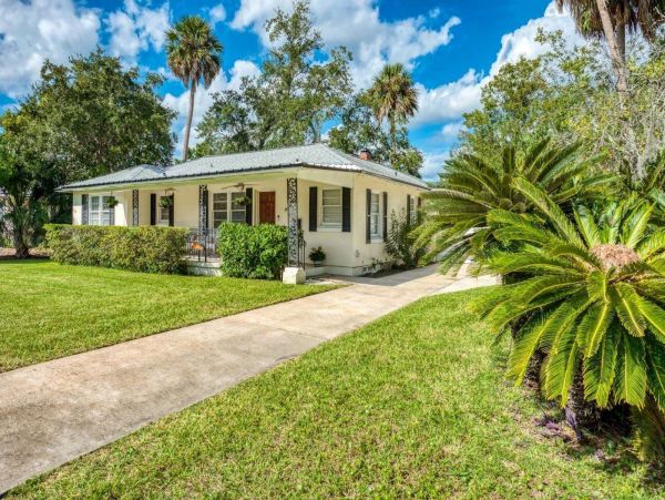 St. Augustine Home 1028082