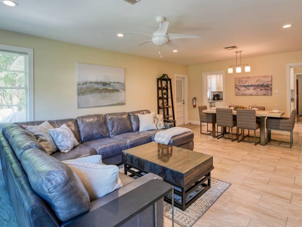 St. Augustine Home 1028082