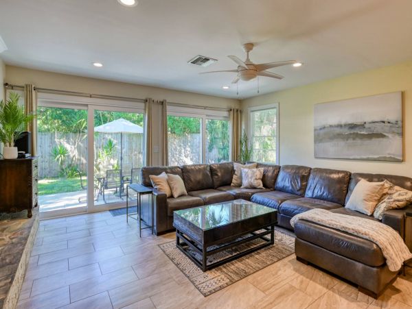 St. Augustine Home 1028082