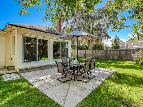 St. Augustine Home 1028082
