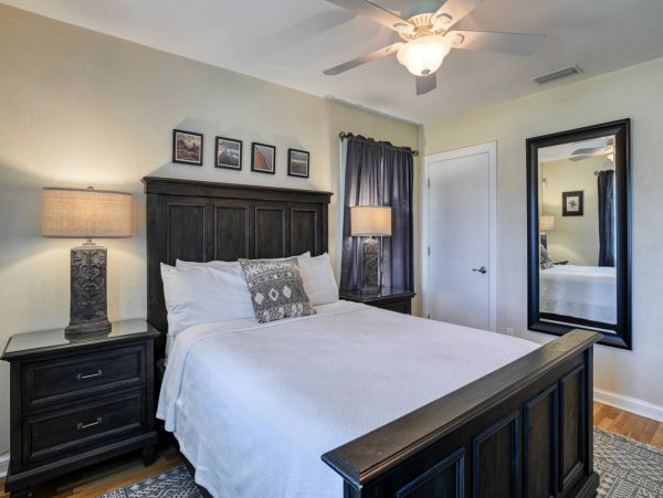 St. Augustine Home 1028082