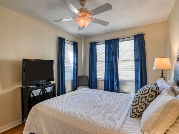 St. Augustine Home 1028082