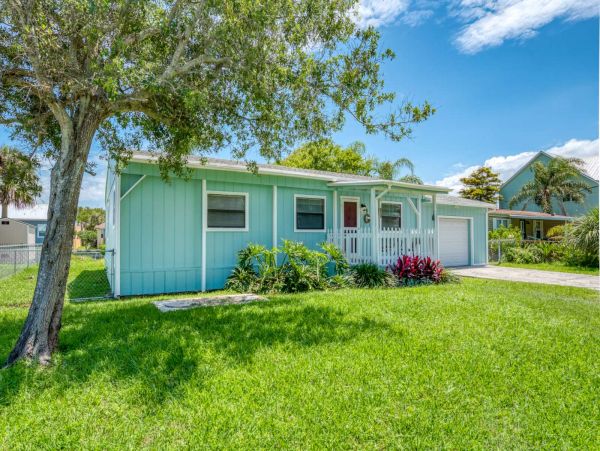 St. Augustine Home 1028083
