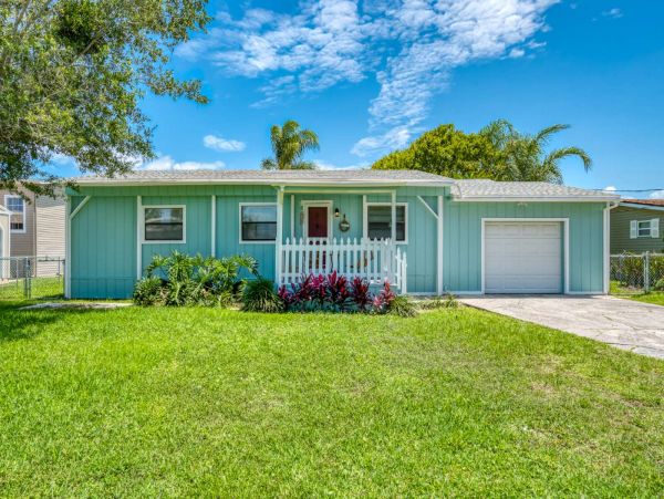 St. Augustine Home 1028083