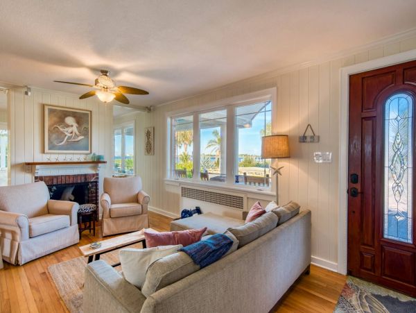 St. Augustine Four Bedroom Home with private Hot Tub