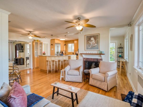 St. Augustine Four Bedroom Home with private Hot Tub