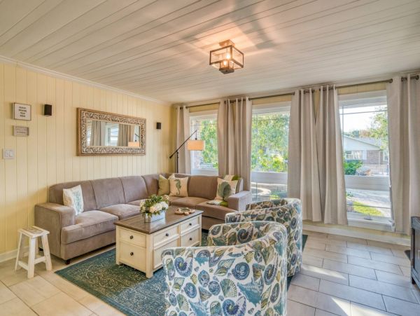 St. Augustine Four Bedroom Home with private Hot Tub