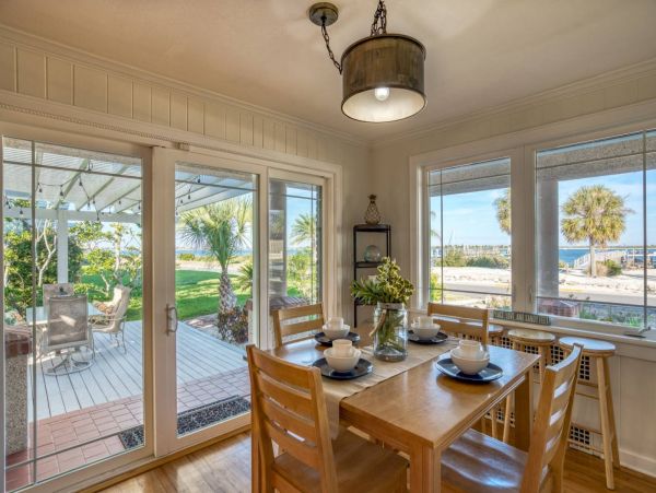 St. Augustine Four Bedroom Home with private Hot Tub