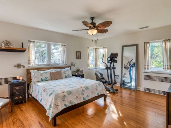 St. Augustine Four Bedroom Home with private Hot Tub