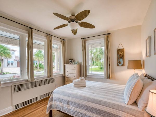 St. Augustine Four Bedroom Home with private Hot Tub