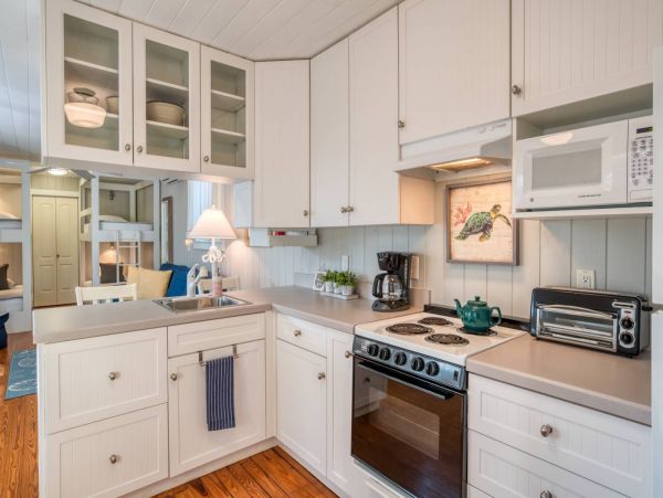 St. Augustine Four Bedroom Home with private Hot Tub