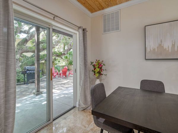 St. Augustine Home 1028090