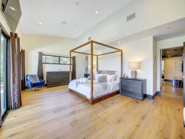 Luxury 7 Bedrooms Pool Vacation Estate in Escondido