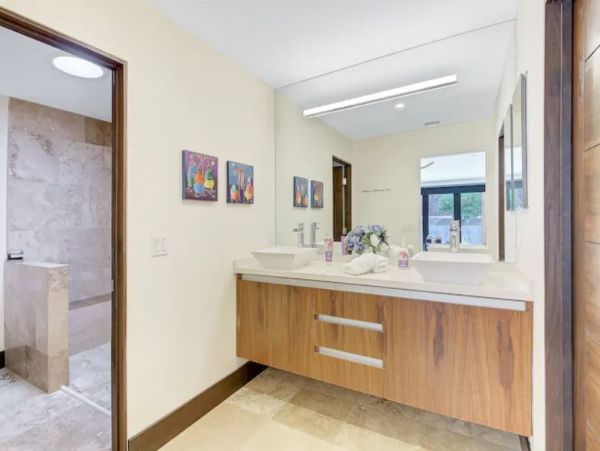 Luxury 7 Bedrooms Pool Vacation Estate in Escondido